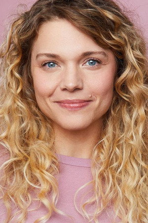 Mallory Everton portrait