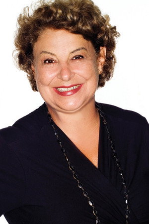 Cláudia Mello portrait