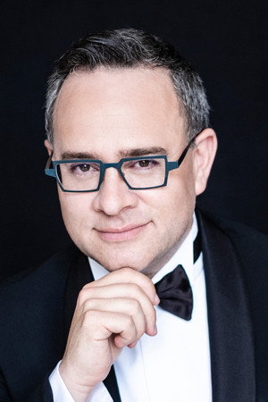 Patrick Carfizzi portrait