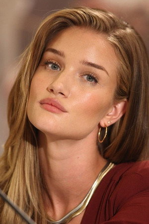 Rosie Huntington-Whiteley portrait