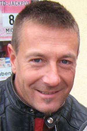Chris Hilton portrait