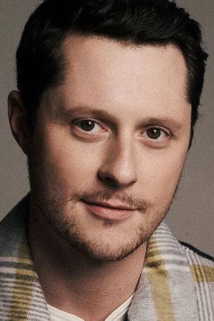 Noah Reid portrait