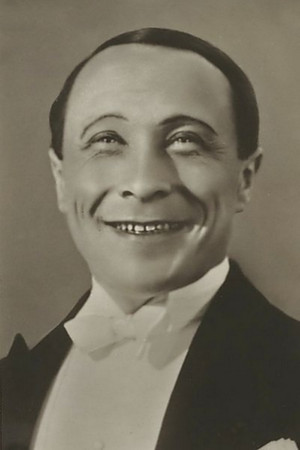 Hans W. Petersen portrait