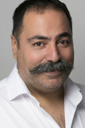 Yüksel Ünal portrait