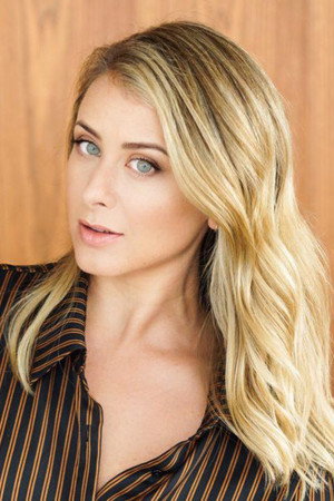 Lo Bosworth portrait