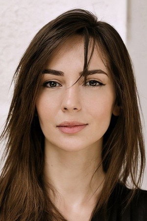 Gizem Terzi portrait