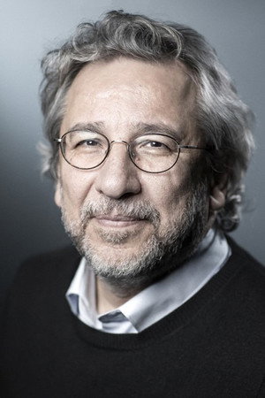 Can Dündar portrait