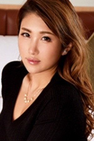 Airi Fujii portrait