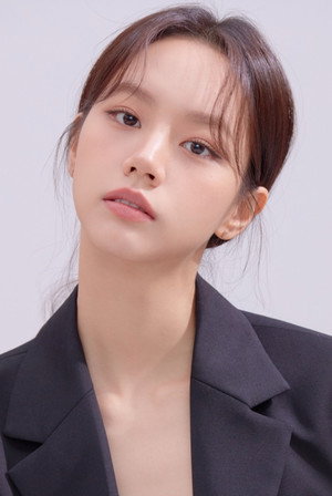 Lee Hye-ri portrait