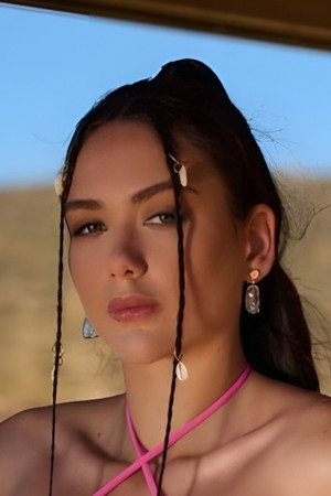 Vixi Rafi portrait