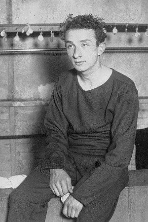 Jean Taris portrait