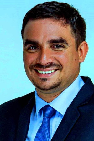 Alberto Cortez Casuso portrait
