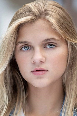 Skylar Dunn portrait