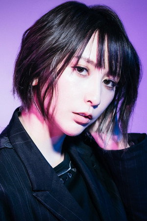 Eir Aoi portrait