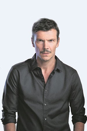 Ioannis Papazisis portrait