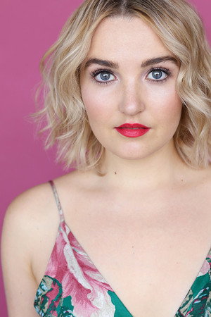 Chloe Fineman portrait