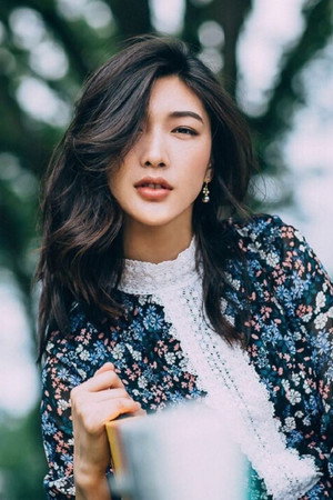 Li Jiayi portrait