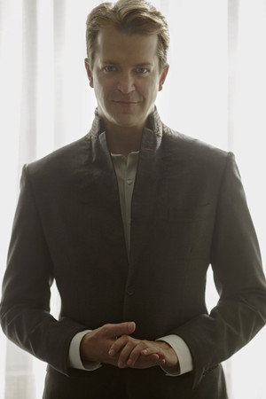 Daniel Okulitch portrait