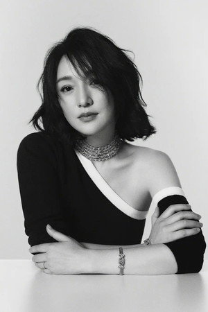 Zhou Xun portrait
