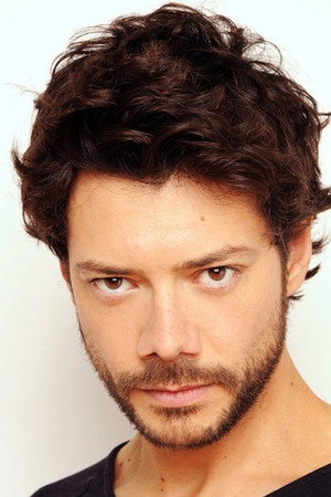Álvaro Morte portrait