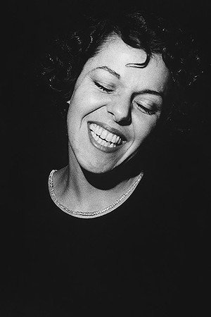 Miúcha portrait