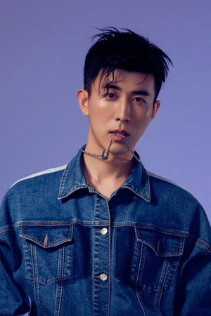 Li Chuan portrait