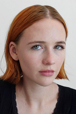 Nicola Frew portrait