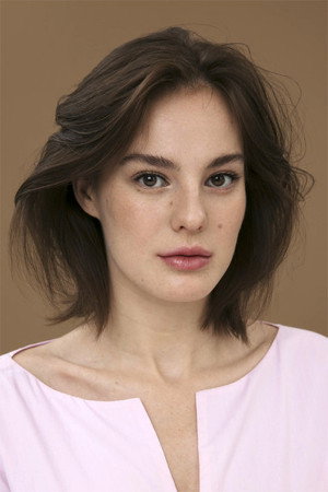 Izabel Eydlen portrait