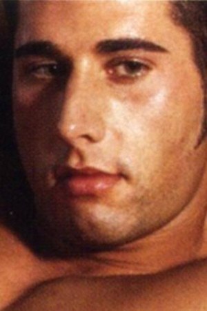 Vinnie Travino portrait
