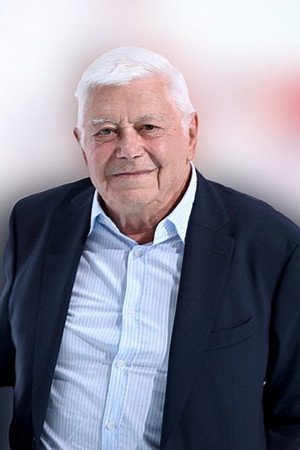 Raymond Plaza portrait