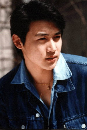 Lu Yi portrait