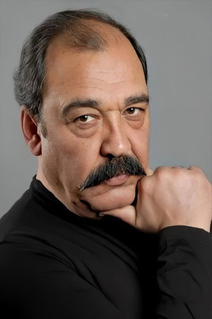 Server Mutlu portrait