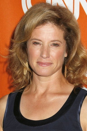 Nancy Travis portrait