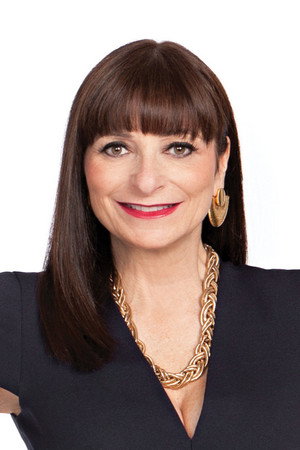 Jeanne Beker portrait