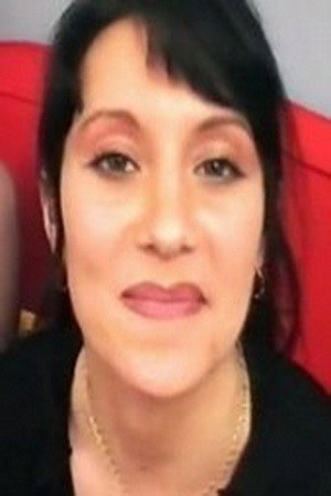 Mela R. portrait