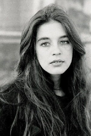 Anat Atzmon portrait
