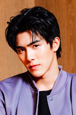 Raweewit Jiraphongkanon portrait