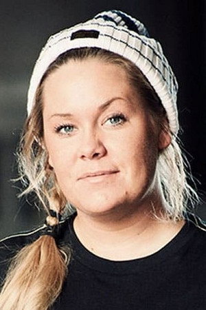 Linda P portrait