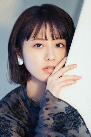 Tomori Kusunoki portrait