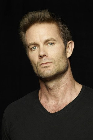 Garret Dillahunt portrait