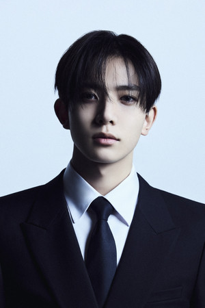 Heeseung portrait
