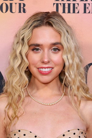Jenna Davis portrait