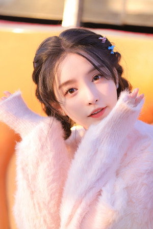 Ke Ying portrait