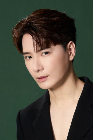 Perawat Sangpotirat portrait