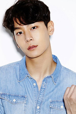 Lee Chul-woo portrait
