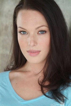 Erin Cummings portrait