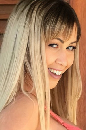 Mirella Mansur portrait