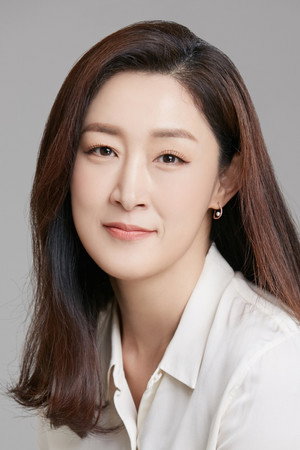 Kim Sun-hoa portrait