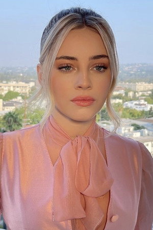 Josephine Langford portrait