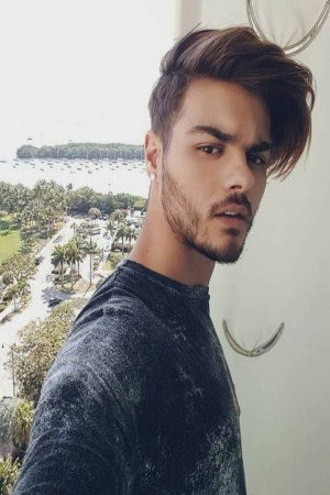 Abraham Mateo portrait